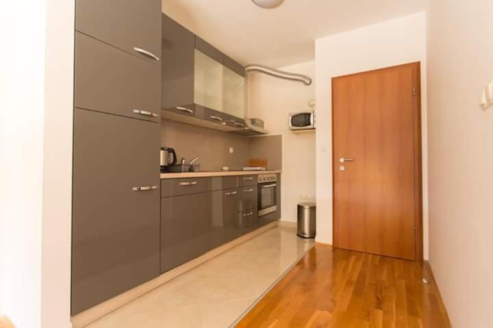Apartman Mila Kastela Exterior photo
