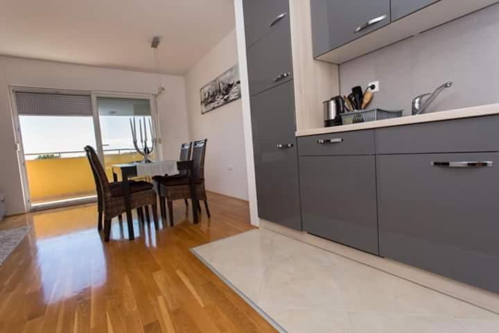 Apartman Mila Kastela Exterior photo